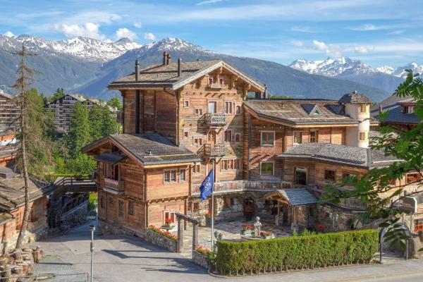 Hostellerie du Pas de lOurs "Relais et Châteaux"