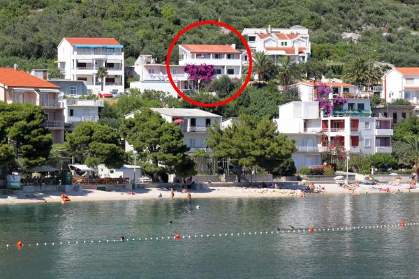 Apartments by the sea Igrane, Makarska - 310, Buchen Sie Ferienwohnung Hotels in Gespanschaft Split-Dalmatien mit Parkplatz, Parkplätze