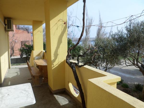 Apartment Dinjiska 9386a, Reserva ahora Apartamento Hoteles en Kvarner con aparcamiento, Aparcamiento