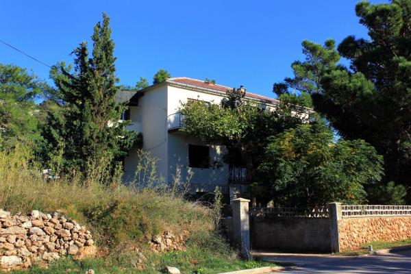 Apartments by the sea Stara Novalja, Pag - 9352, Book Apartment Kvarner Hotels with a Parking, Parking