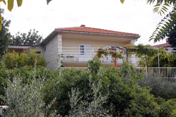 Triple Room Hvar 141a, Prenota Affittacamere Città di Lesina 