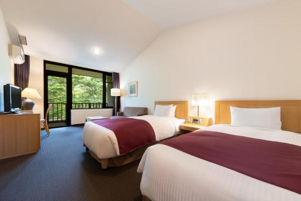 Yatsugatake Kogen Lodge, Prenota Hotel Hotel a Koshinetsu con parcheggio, Parcheggio