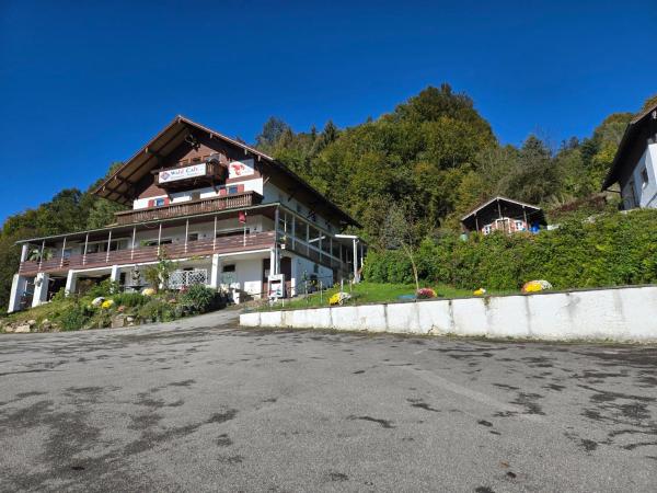 Wald Cafe