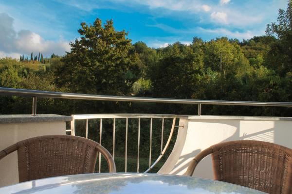 Apartment Felicia, Buchen Sie Ferienwohnung Hotels in Slowenisch Istrien mit Parkplatz, Parkplätze