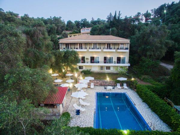 Amfitriti Hotel & Studios, Book Hotel Hotels in Paxoi with a Pool, Swimming Pool
