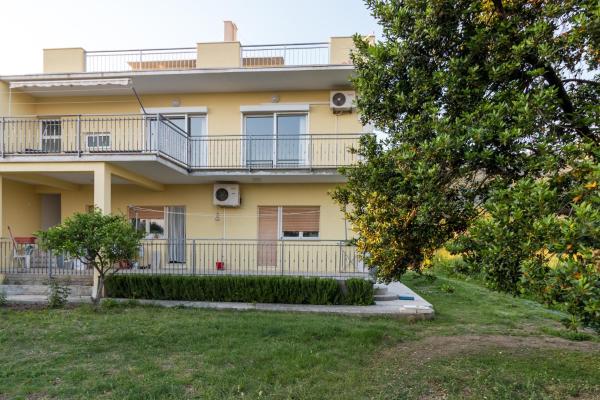 Apartments with a parking space Kastel Kambelovac, Kastela - 11678, Buchen Sie Ferienwohnung Hotels in Gespanschaft Split-Dalmatien mit Parkplatz, Parkplätze