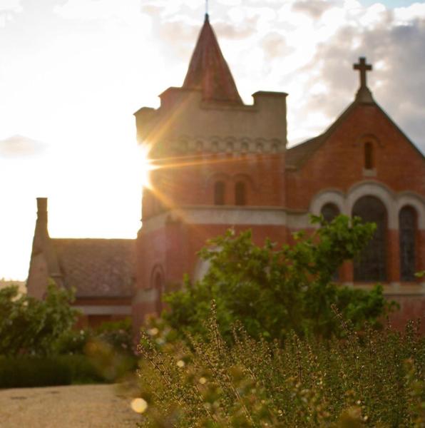 A Tassie Church, Buchen Sie Ferienhof Kempton Tasmanien