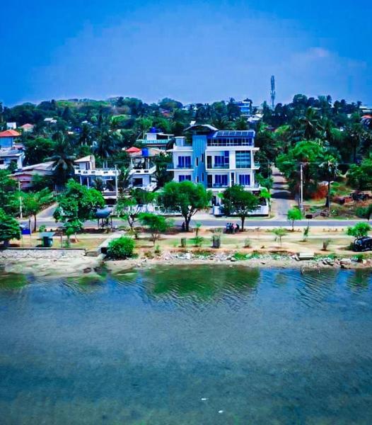 Trinco Lagoon