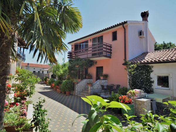 Holiday Home Milka 1 - ROJ315 by Interhome, Reserva ahora Casa o chalet Hoteles en Istria central con piscina, Piscina