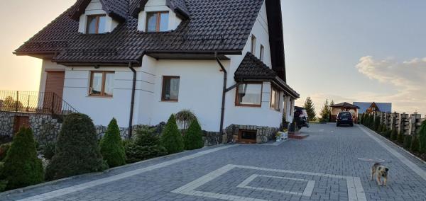 Agroturystyka Piekielnik, Buchen Sie Bauernhof Hotels in Kleinpolen mit Parkplatz, Parkplätze
