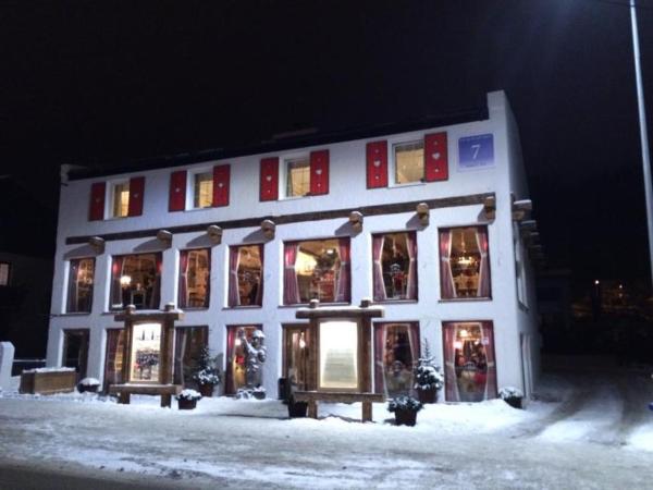 Pod Tężnią, Buchen Sie Hotel Szczyrk Schlesien