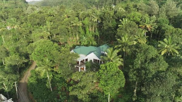 Coffee and Pepper Plantation Homestay, Buchen Sie Privatzimmer Vagamon Kerala