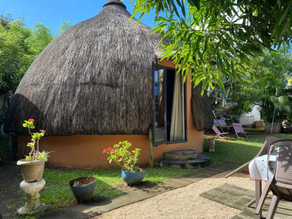 Cazhibiscus, Prenota Bed & breakfast Hotel a Mauritius Costa Nord con piscina, Piscina
