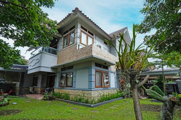OYO 92121 Mitra Dago Antapani Syariah(Mitra Dago Antapani Syariah)