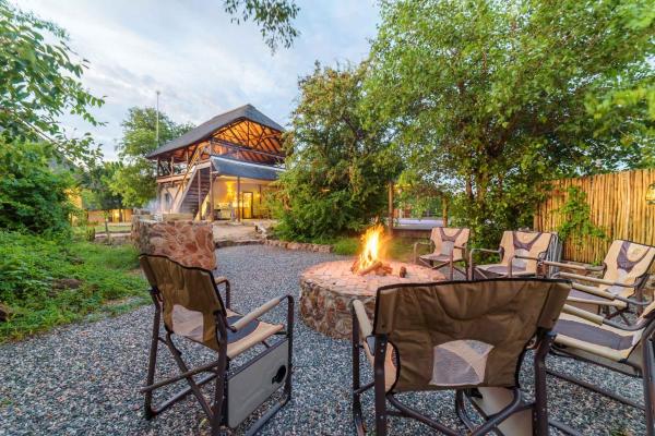 Lengau Lodge, Prenota Lodge Hotel a Ga-Masisimale con parcheggio, Parcheggio
