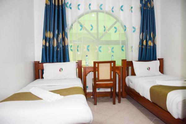 Comfy Inn Hotel