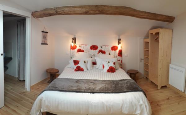 Chambres d'hôtes La chenevière, Réserver Hôtel Saint-Rémy-de-Chargnat Puy-de-Dôme