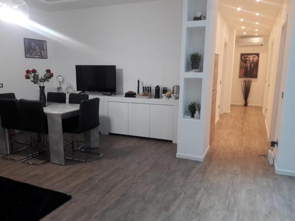 ALESSANDRAS HOME, Prenota Affittacamere Hotel a Veneto con parcheggio, Parcheggio