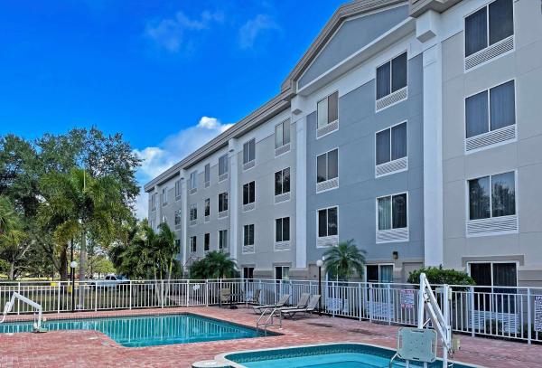 Comfort Inn & Suites Sarasota I75, Prenota Hotel Sarasota Sarasota Area