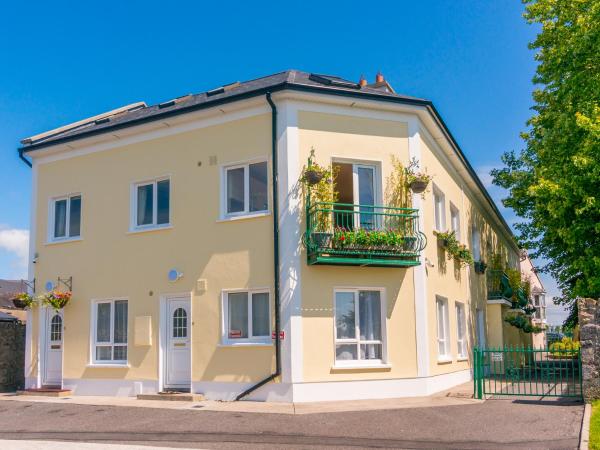 Waterfront Self Catering Houses, Buchen Sie Ferienhaus Carrick-on-Shannon 