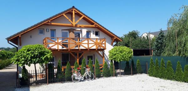 Flower Bike, Prenota Hotel Sturovo Nitriansky kraj
