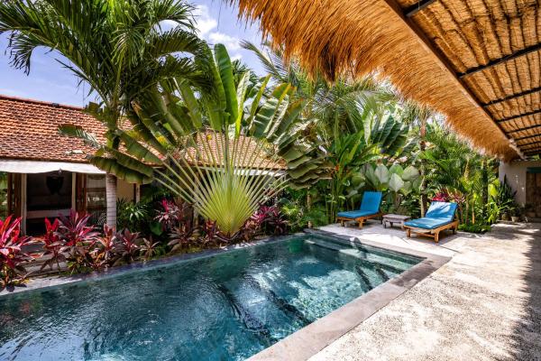 Seaside Tribe - Boutique Surf Stay & Retreat, Reserva ahora Hostal o pensión Tanah Lot Tabanan