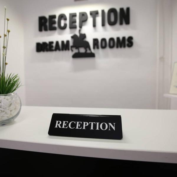 Apartments & Dream Rooms, Buchen Sie Ferienwohnung Hotels in Zentralserbien mit Parkplatz, Parkplätze