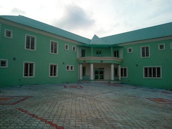 Wise Hotel
