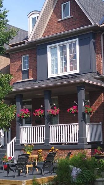 Village at York U, Buchen Sie Privatzimmer North York – Vaughan Toronto