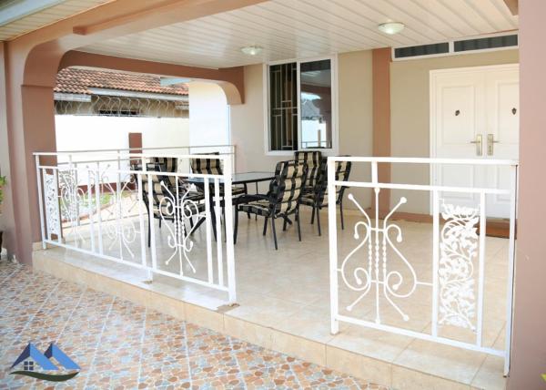 DanRitzcer Suites, Reserva ahora Hostal o pensión Hoteles en Gran Acra con aparcamiento, Aparcamiento