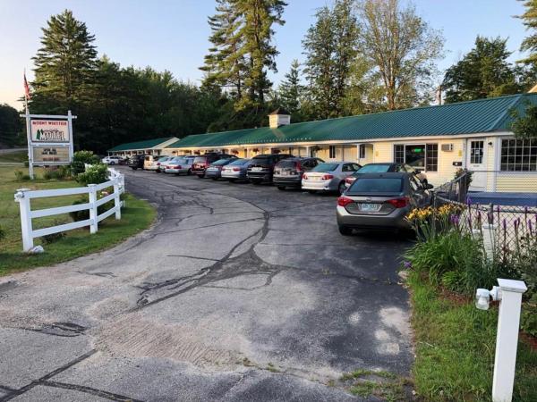 Mount Whittier Motel, Prenota Motel Center Ossipee New Hampshire