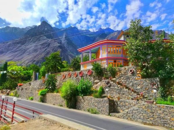 Hikal Guest House, Buchen Sie Hotel Günstige Hotels in Hunza