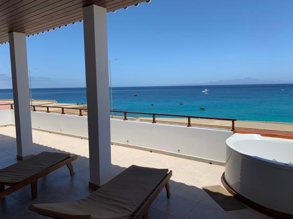 Hotel Casa Evora - luxury and beach front, Prenota Affittacamere Hotel economici a Isole Sottovento