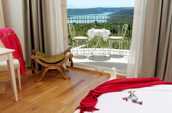 VILLA STEFANIJA small Boutique hotel&restaurant, Buchen Sie Hotel Hotels in Barban mit Pool, Schwimmbad