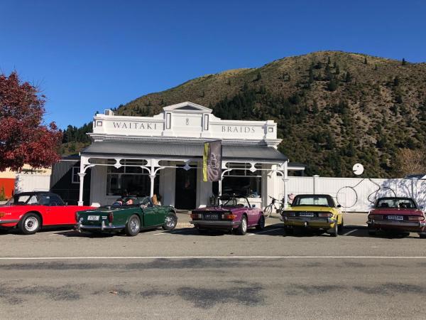 Waitaki Braids, Buchen Sie Lodge Kurow 