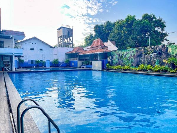 OYO 1652 Hotel Tampiarto