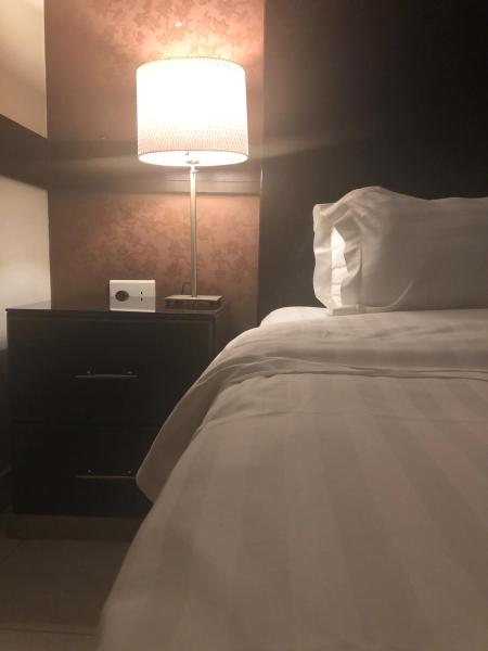شقق بيت الوهد للشقق المخدومة, Buchen Sie Aparthotel Hotels in Provinz Riad mit Parkplatz, Parkplätze