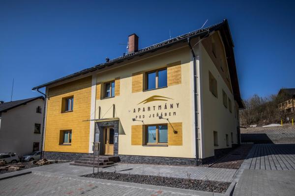 Apartmány Pod Jeřábem, Šanov 67, Červená Voda, Reserva ahora Apartahotel Apartoteles en Pardubice Region, Apartahotel