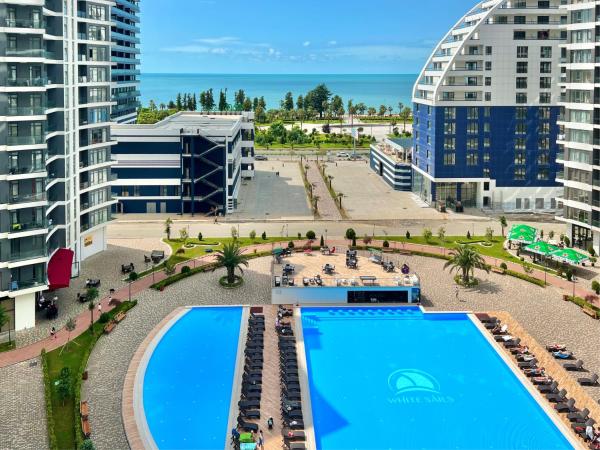 White Sails Residential Hotel, Prenota Residence Hotel a Ajara con parcheggio, Parcheggio