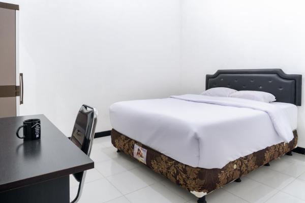 Oyo Life 2952 Elohim Kost