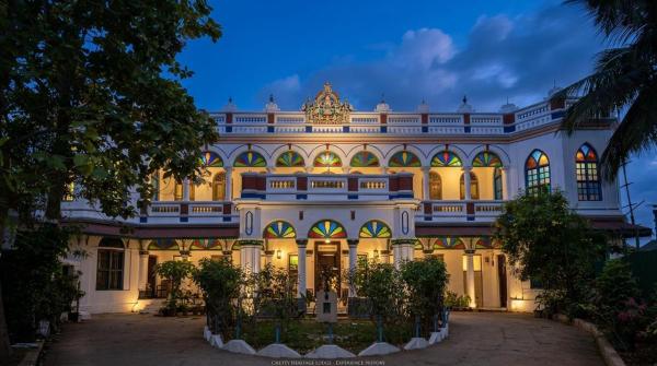 Chettinadu Mansion - An Authentic Heritage Palace, Prenota Hotel Kānādukāttān 