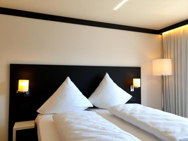 WU Hotel by WMM Hotels, Book Hotel Bavaria Hotels with a Parking, Parking