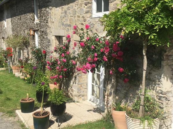 Chez Thomas 7 Route du Monde Ancien, Prenota Bed & breakfast Saint-Georges-dʼAunay Normandia