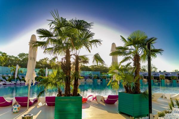 Astria Hotel
