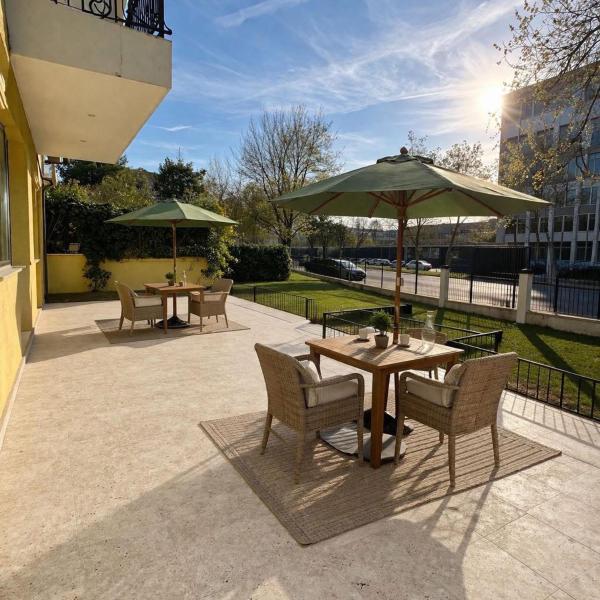 Vila Yzabelle, Prenota Hotel Hotel a Constanta con parcheggio, Parcheggio