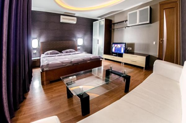 Hotrent Pechersk Lesy 20/22, Buchen Sie Ferienwohnung Kiew Kyiv Region, nahe Parus Business Centre