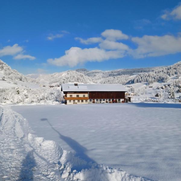 Moarhof Appartements, Prenota Alloggio in famiglia Hotel a Tirolo con parcheggio, Parcheggio