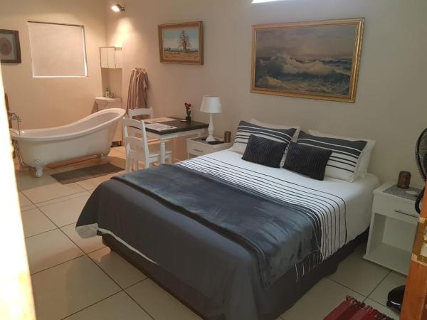 Tzaneen White House Lodge, Buchen Sie Pension Hotels in Limpopo mit Parkplatz, Parkplätze