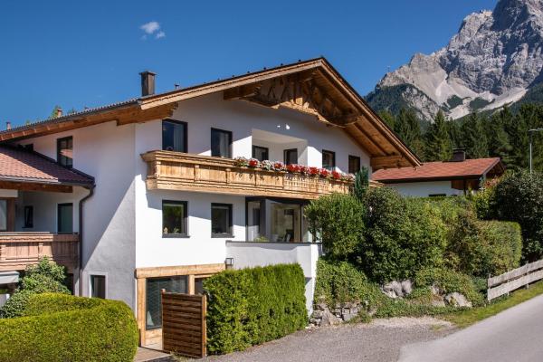 Alpen Appartements Marlene, Prenota Appartamento Hotel a Tirolo con parcheggio, Parcheggio