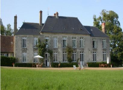 Château de Sarceaux, Prenota Hotel Valframbert 